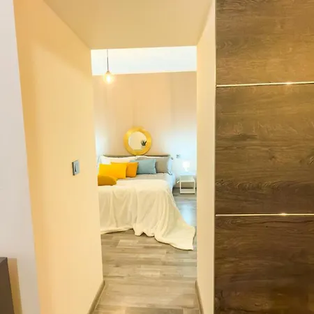 Residenza Santa Anastasia Piazza Erbe Lift & Balcony דירה