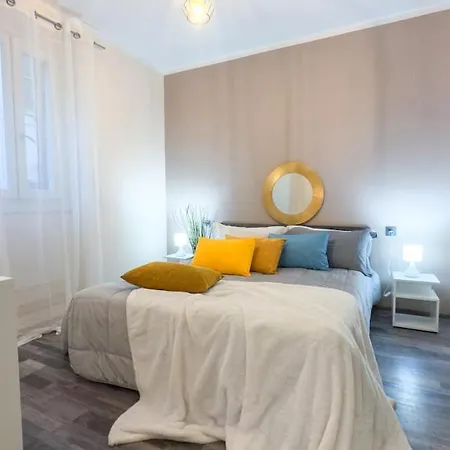 Residenza Santa Anastasia Piazza Erbe Lift & Balcony דירה ורונה