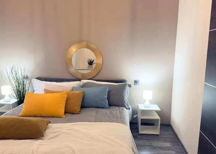 Residenza Santa Anastasia Piazza Erbe Lift & Balcony *