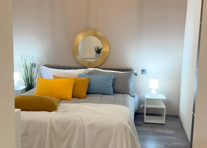 Residenza Santa Anastasia Piazza Erbe Lift & Balcony Verona