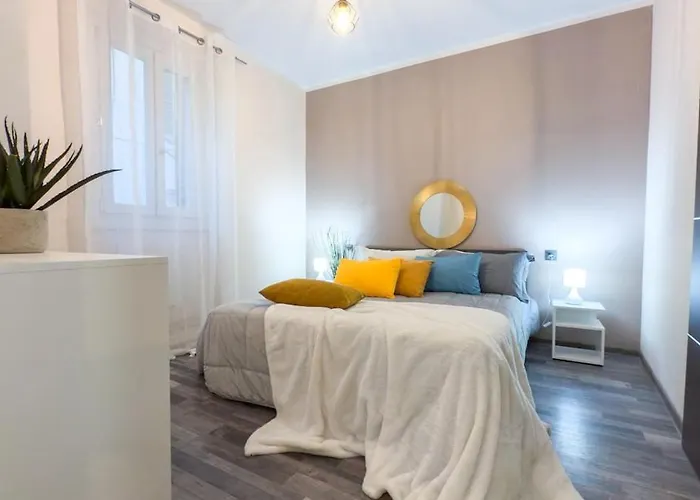 Residenza Santa Anastasia Piazza Erbe Lift & Balcony