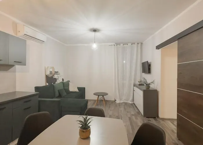 Daire Residenza Santa Anastasia Piazza Erbe Lift & Balcony Verona