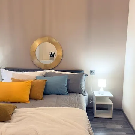 Residenza Santa Anastasia Piazza Erbe Lift & Balcony *